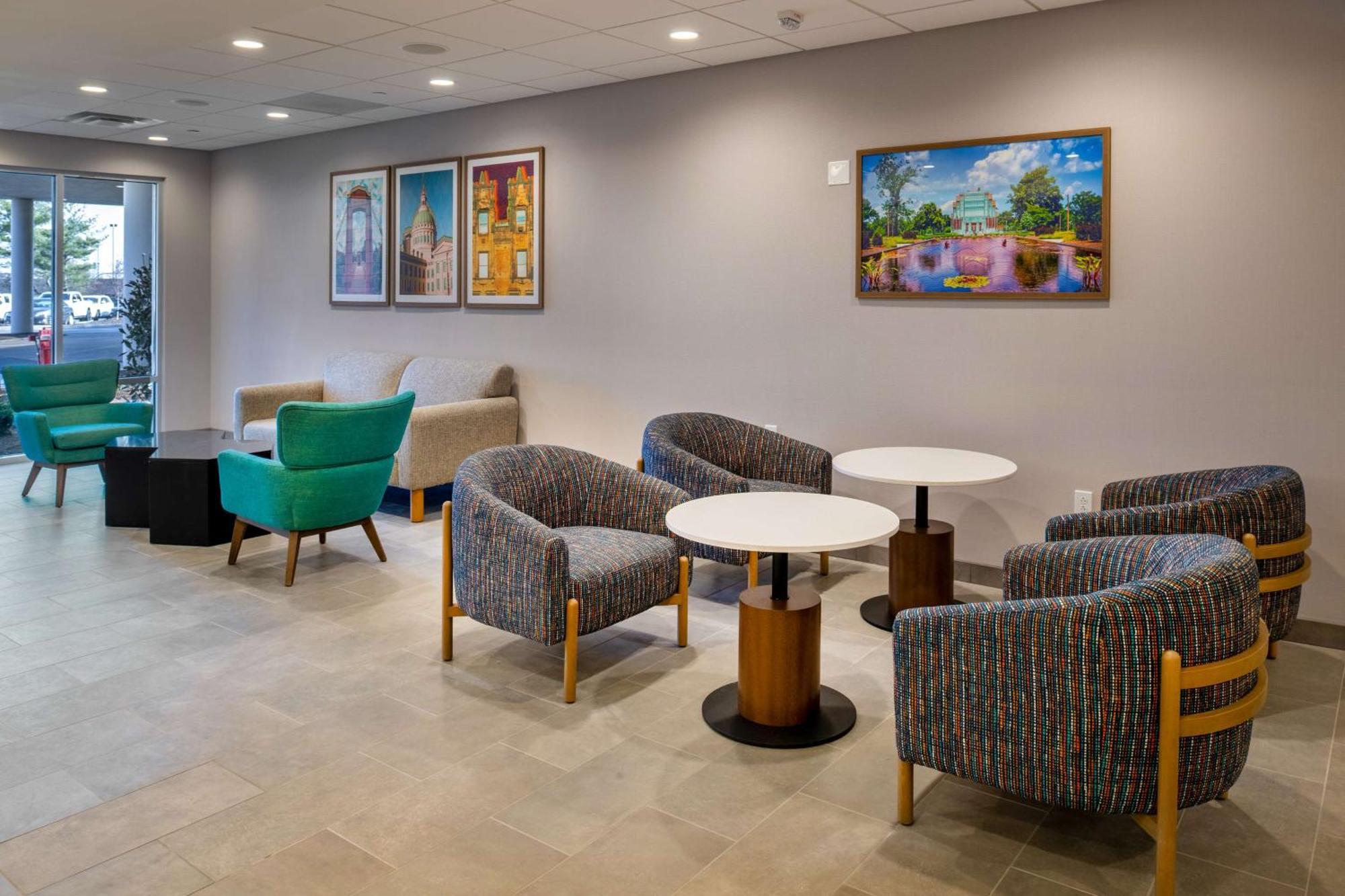 Hampton Inn By Hilton St Louis Airport Woodson Terrace المظهر الخارجي الصورة