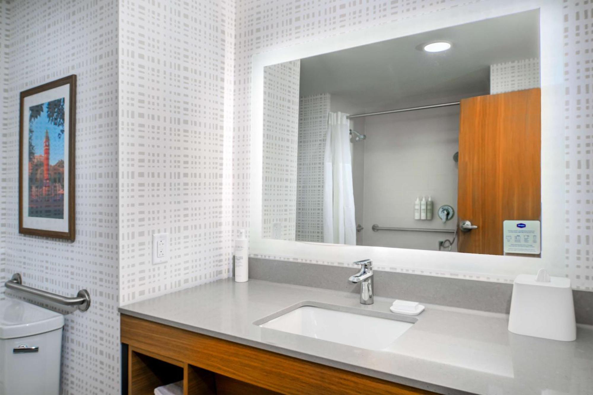 Hampton Inn By Hilton St Louis Airport Woodson Terrace المظهر الخارجي الصورة