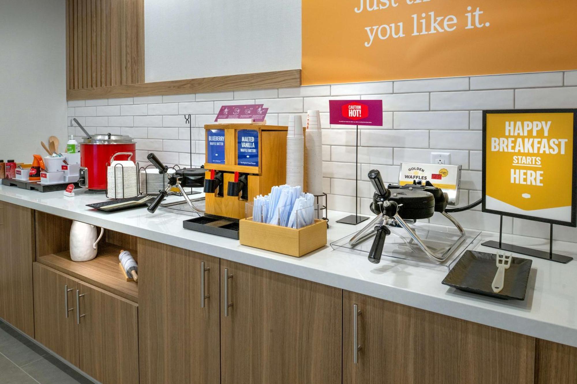 Hampton Inn By Hilton St Louis Airport Woodson Terrace المظهر الخارجي الصورة