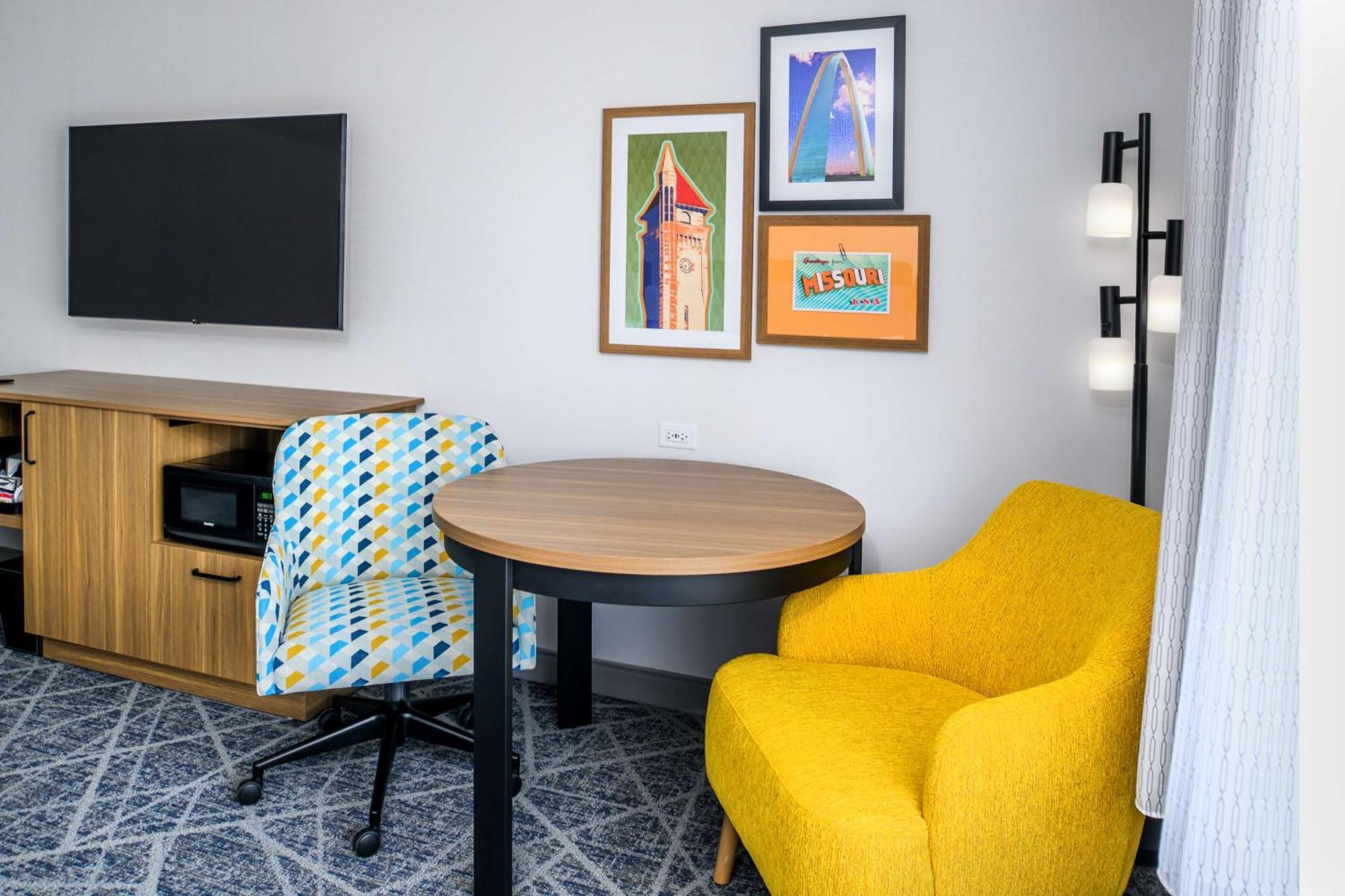 Hampton Inn By Hilton St Louis Airport Woodson Terrace المظهر الخارجي الصورة