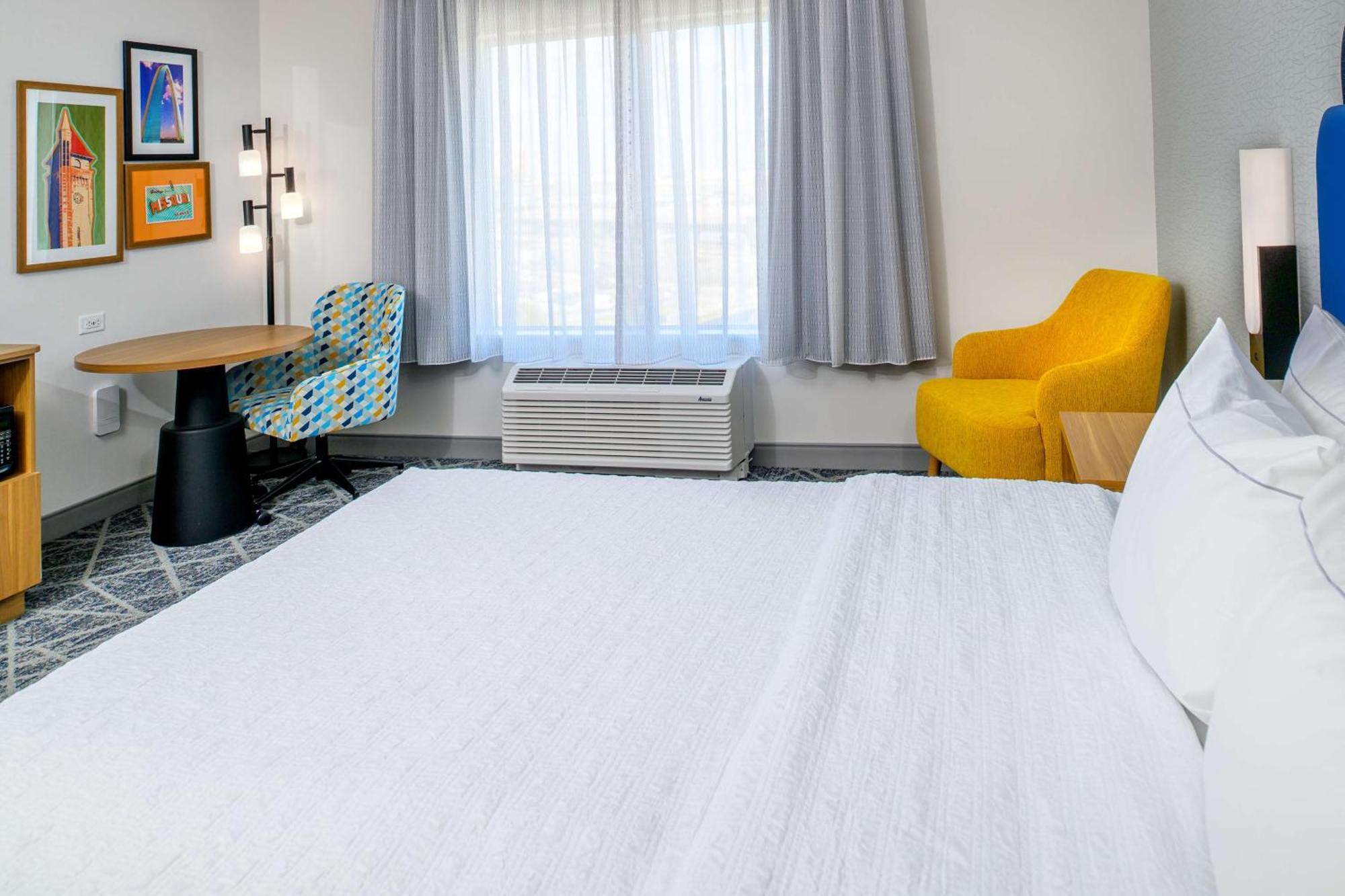 Hampton Inn By Hilton St Louis Airport Woodson Terrace المظهر الخارجي الصورة