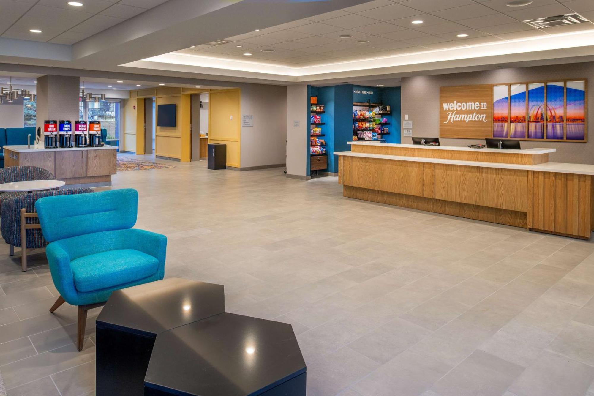 Hampton Inn By Hilton St Louis Airport Woodson Terrace المظهر الخارجي الصورة