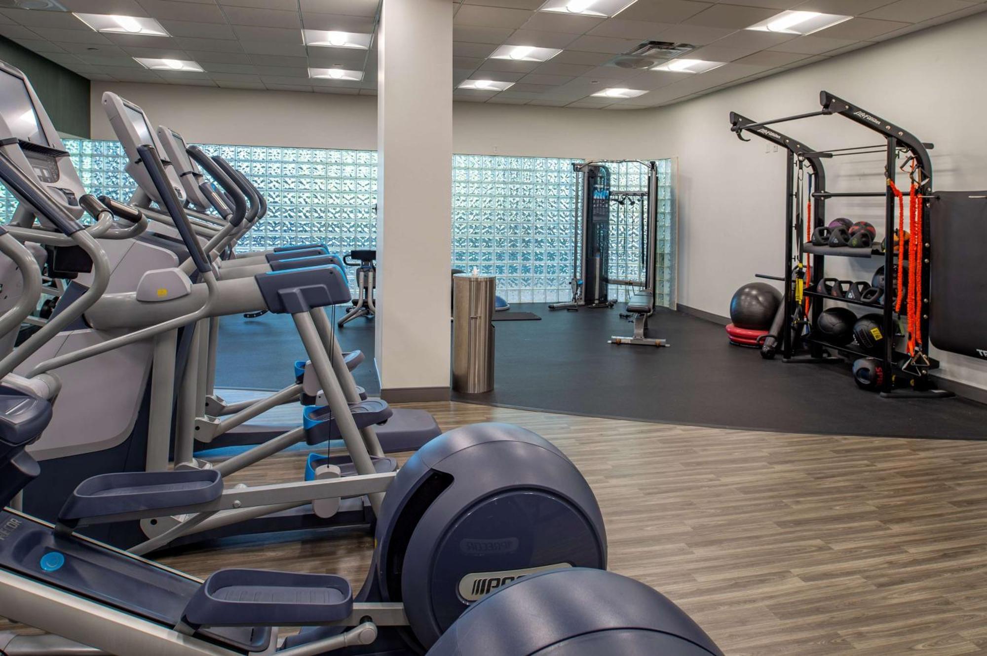 Hampton Inn By Hilton St Louis Airport Woodson Terrace المظهر الخارجي الصورة