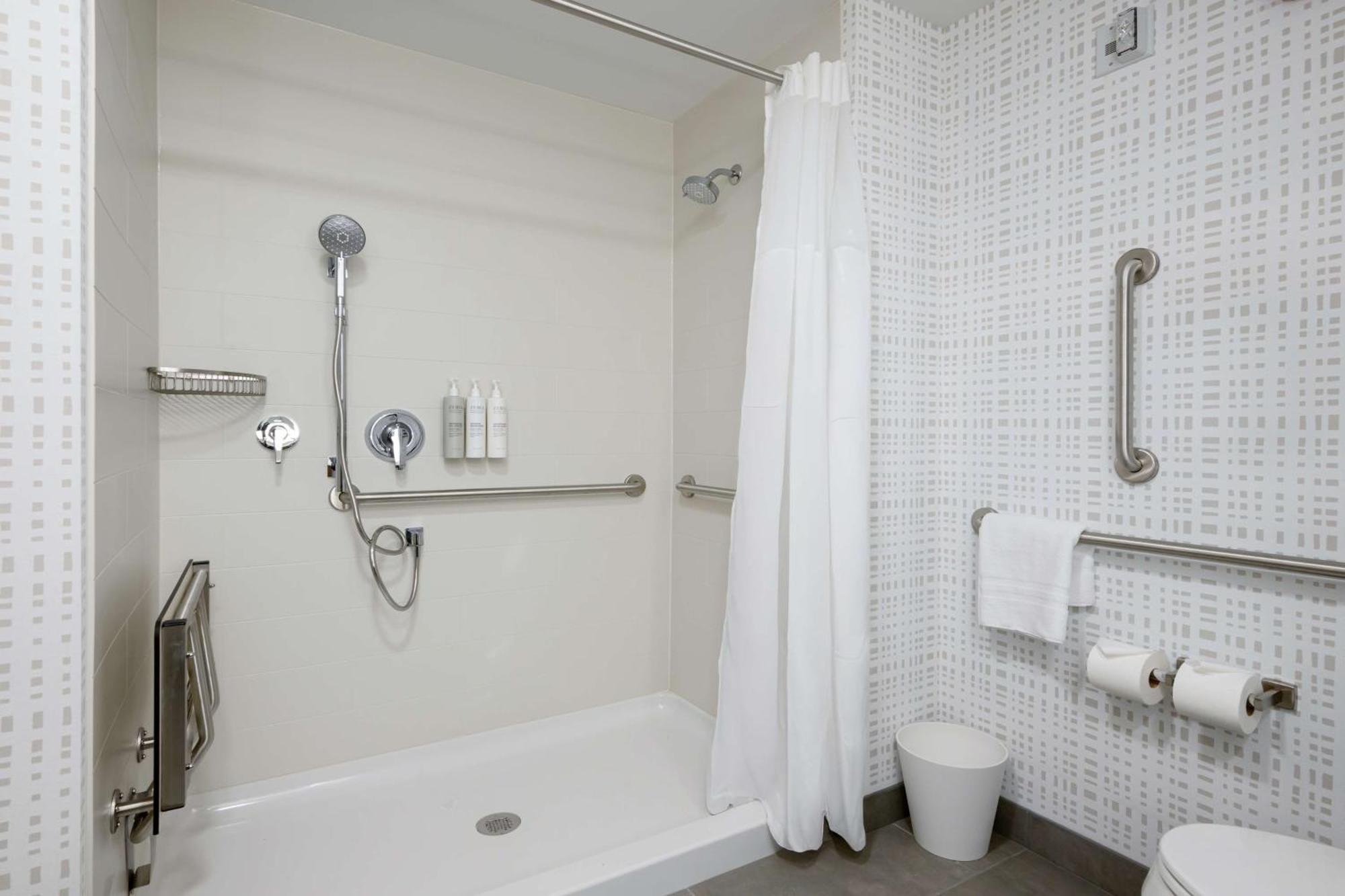 Hampton Inn By Hilton St Louis Airport Woodson Terrace المظهر الخارجي الصورة